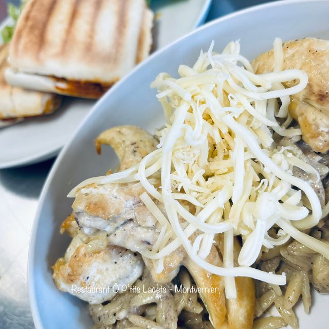 Aiguillettes de poulet {ou} Panini chèvre/saumon Fumé