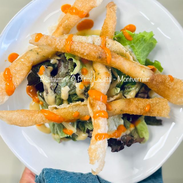 Croustillants de crevettes & coulis de poivrons