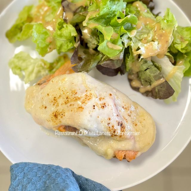 Bruschetta {œuf poché, saumon fumé & béchamel ô fromages Savoyards}